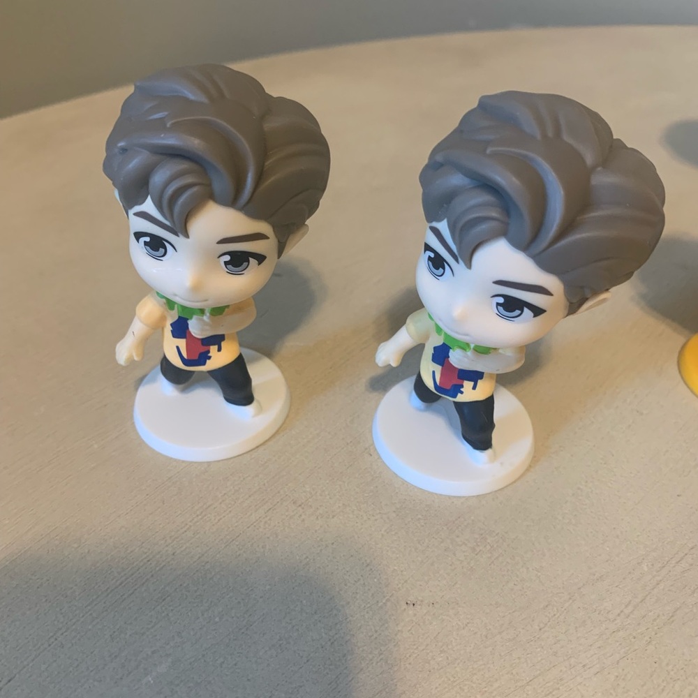 Lot Of 14 2025 McDonald's Happy Meal Tiny Tan x BTS - Picture 9 of 9